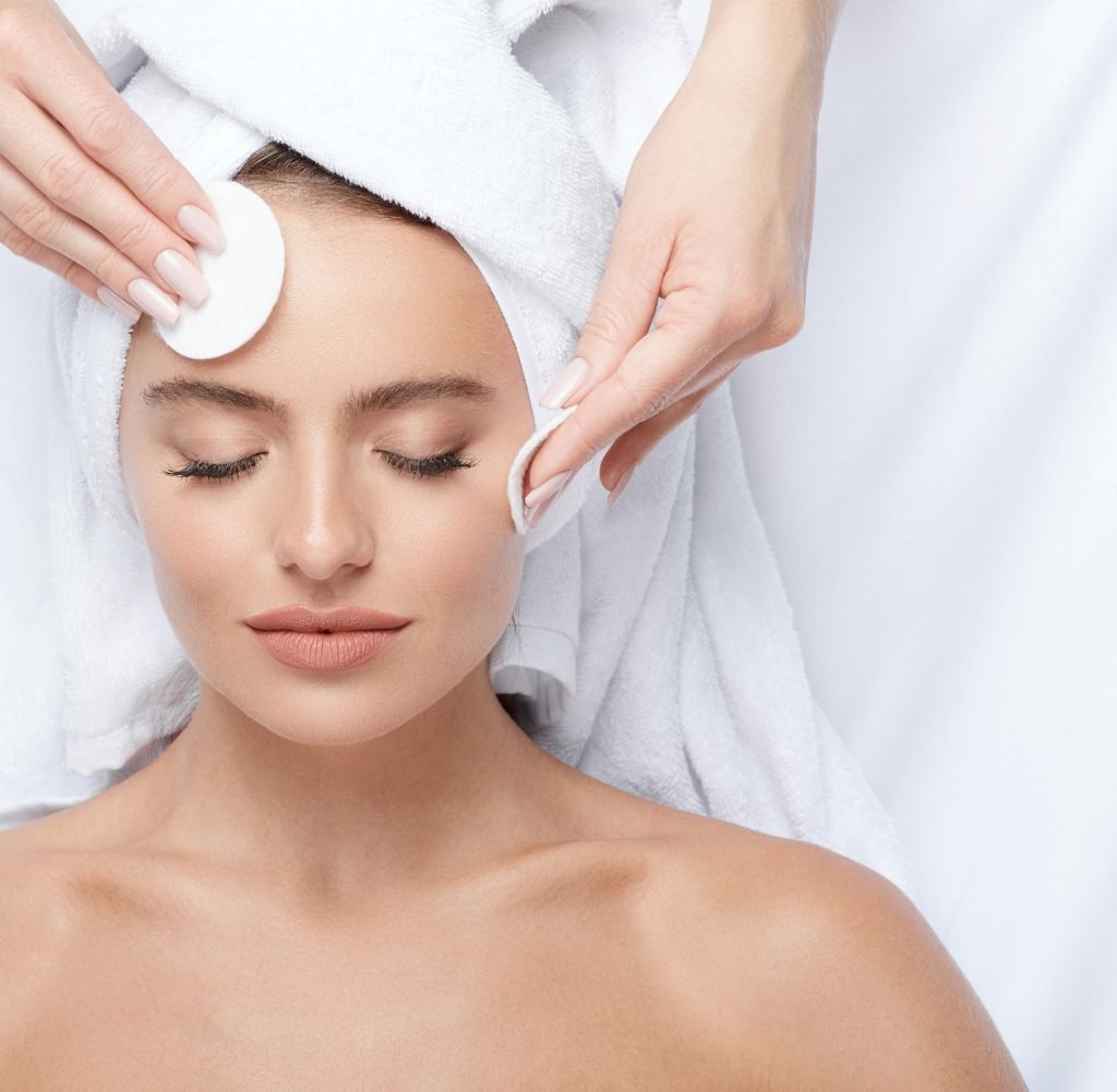 Chemical Facial Peel Treatments Laval